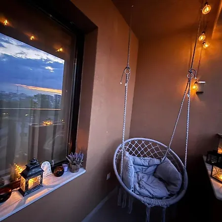 Premium Classic Style - Modern Comfort - Fantasy Park Apartment *